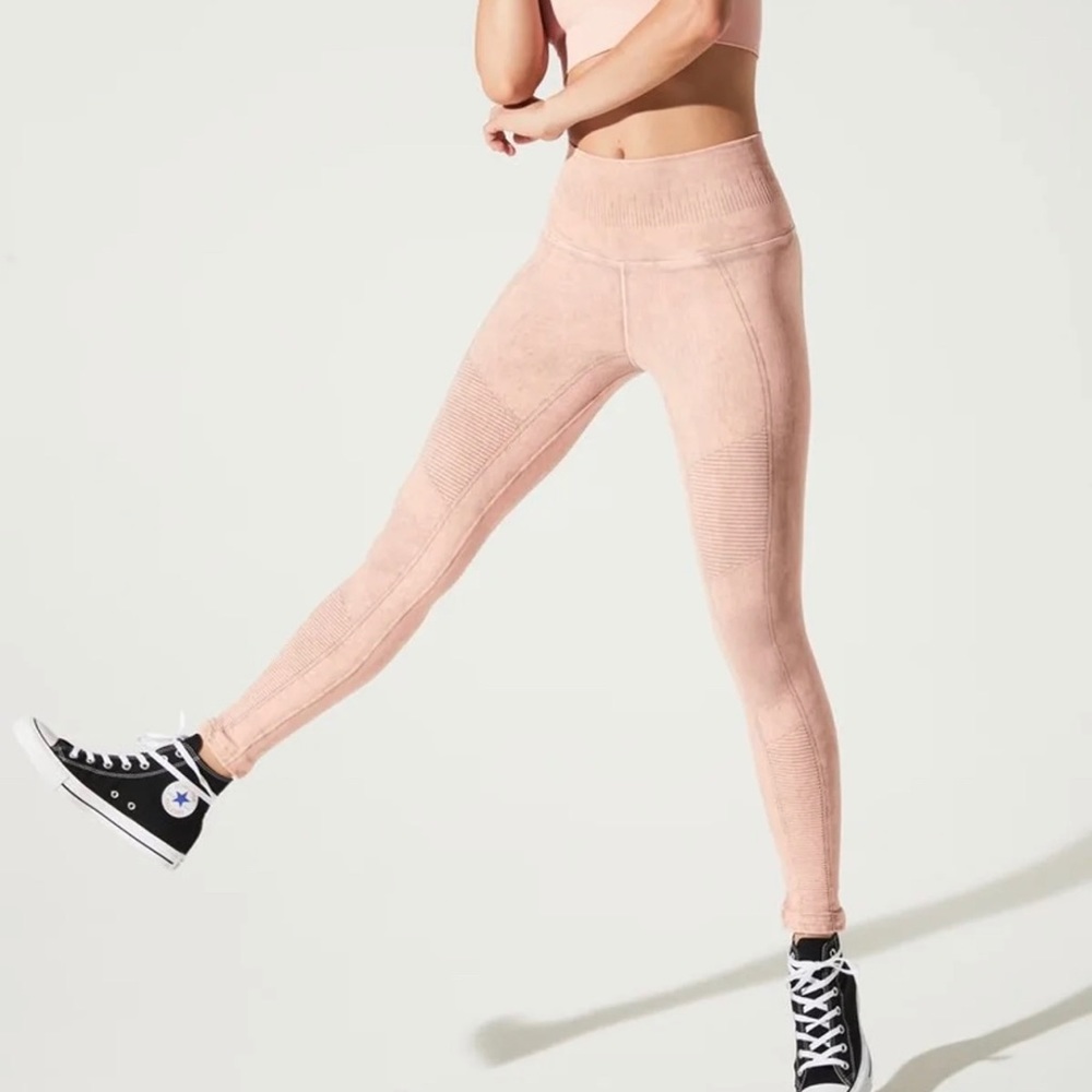 Avocado muse vintage fire legging